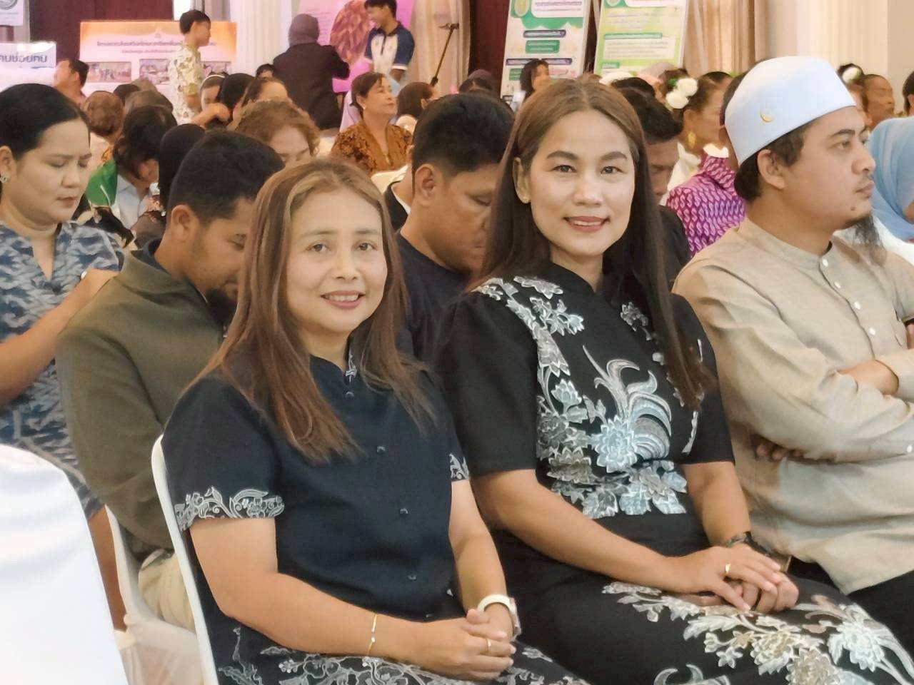 title - ปฏิรูปที่ดินจังหวัดสตูล ร่วมพิธีเปิดโครงการ “โอบกอดผู้สูงวัยฯ” หนุนหุ้นส่วนสังคม สู่เมืองแห่งความผาสุกอย่างยั่งยืน